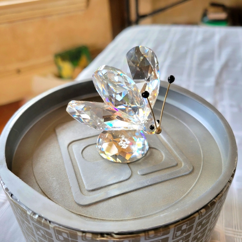 Swarovski Crystal Large Butterfly - Picture 5 of 6